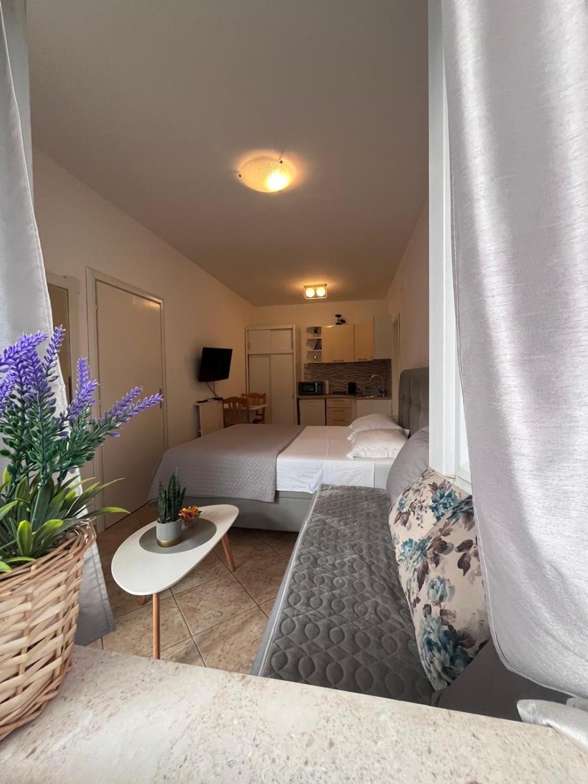 Apartments Versus Mlini Eksteriør billede